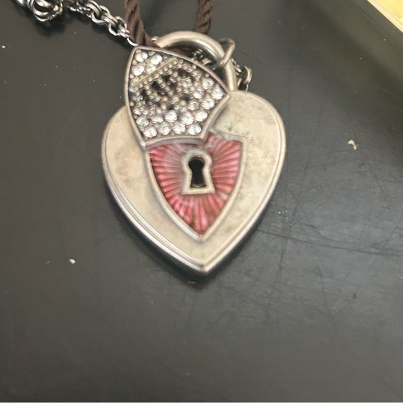 Juicy Couture Crystal-Top Perfume with Heart Charm. NWOT. 1oz. - Picture 3 of 6